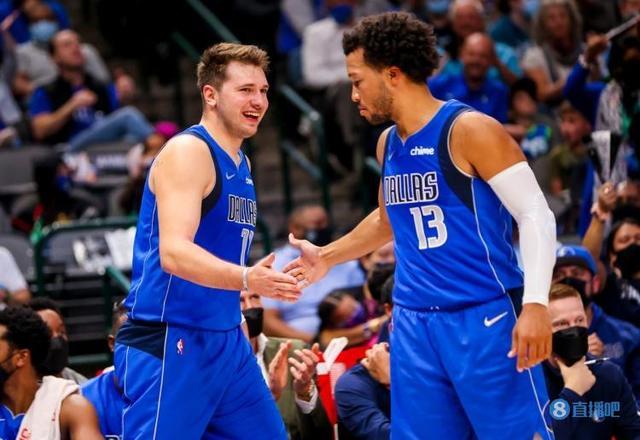 并强调所有 并强调所有